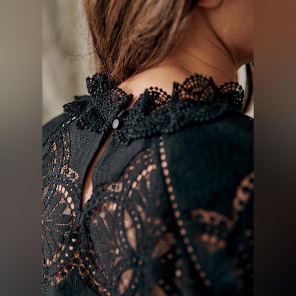 Sezane Bianca Blouse, Black Lacy Size 40 - Picture 3 of 4